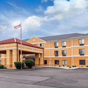 Quality Inn & Suites Anderson I-69